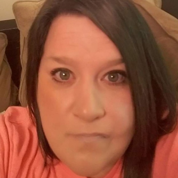 Meet your Posher, Laurie - Picture 1 of 1